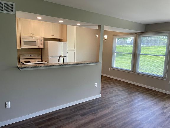 4th image of 2623 Thornbrier Ct #2623