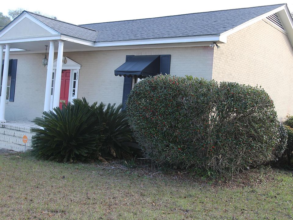 1st image of 302 N Westberry St