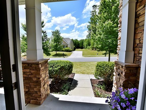 5th image of 2348 Emma Grace Ln