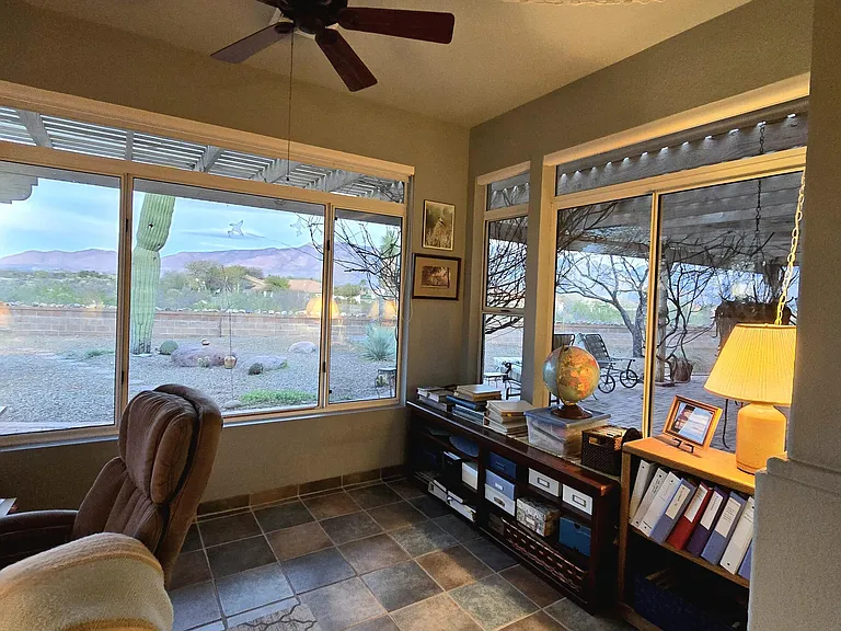 14770 N Windshade Dr — Photo 22