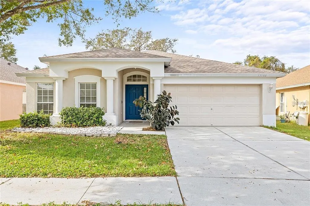 3 bed, 2.0 bath, 1525 sqft, $2,425 — Photo 1