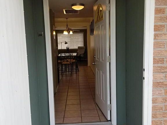 3rd image of 938 S Camino Seco