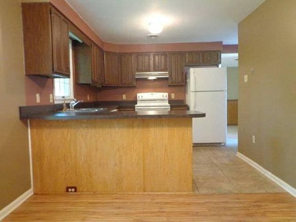 Eat In Kitchen