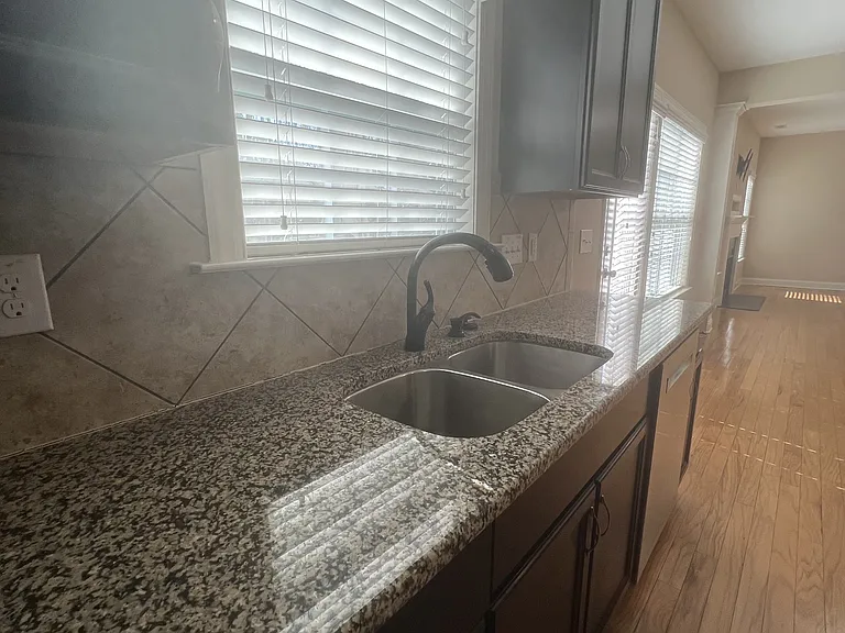 44 Coswell Ct — Photo 8