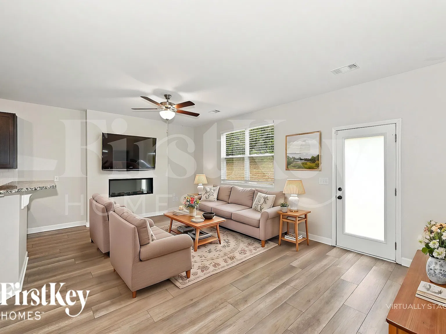 4 bed, 2.5 bath, 2333 sqft, $2,110 — Photo 4
