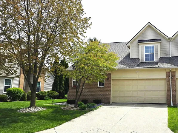 5364 Pine Needle Dr, Grand Blanc, MI 48439