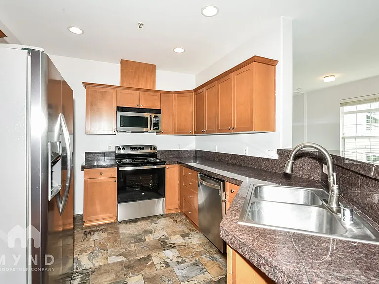 1855 Trossachs Blvd SE #303 — Photo 8