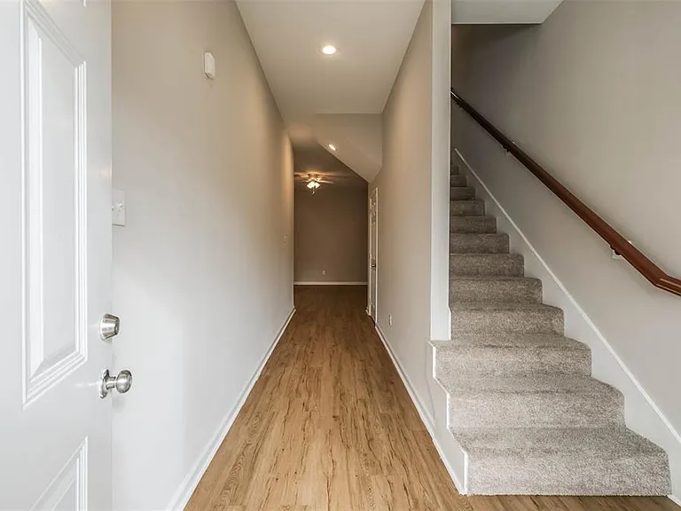 3207 Avenue O — Photo 5