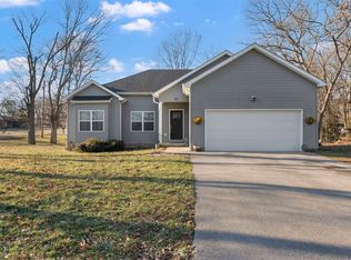 187 Crockett St, Bowling Green, KY 42101