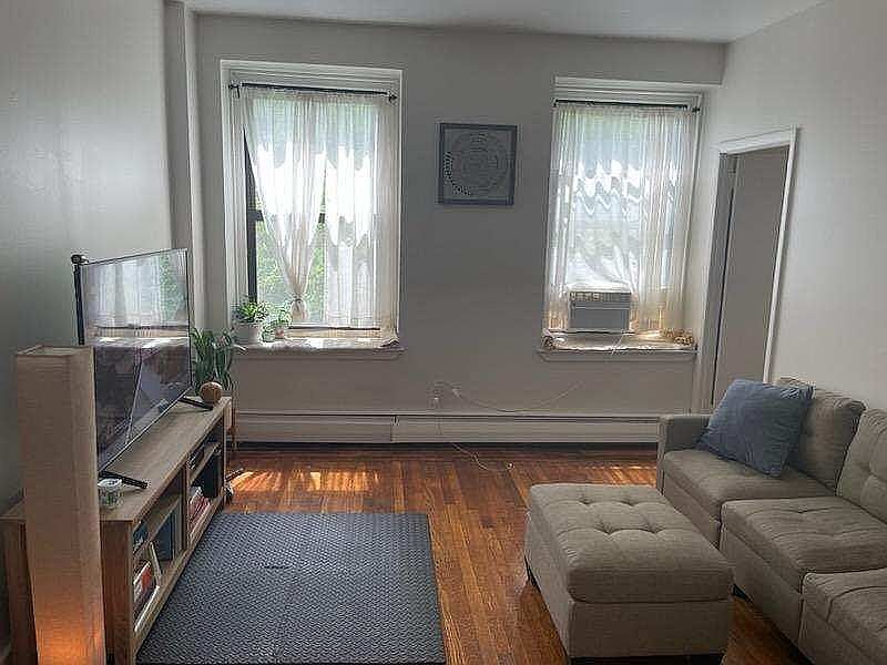 1st image of 127 E 28th St APT 4F