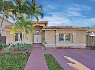 16274 SW 68th Ter, Miami, FL 33193