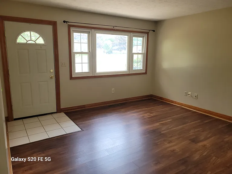 733 N Huntington St — Photo 10