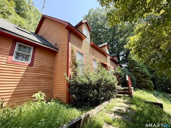 389 Tepi Drive, Southbury, CT 06488