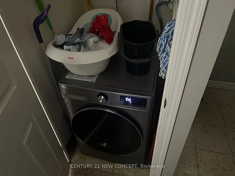 18 Spring Garden Ave #2810 — Photo 19