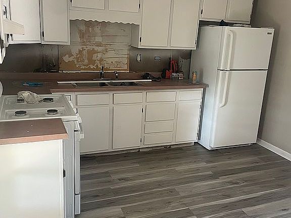 4th image of 1703 Center Granview Dr