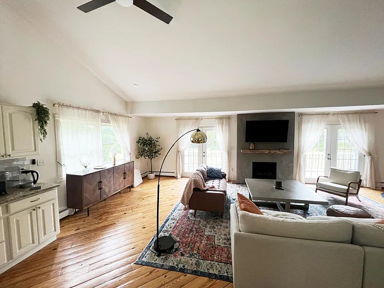 124 Hill Rd — Photo 5