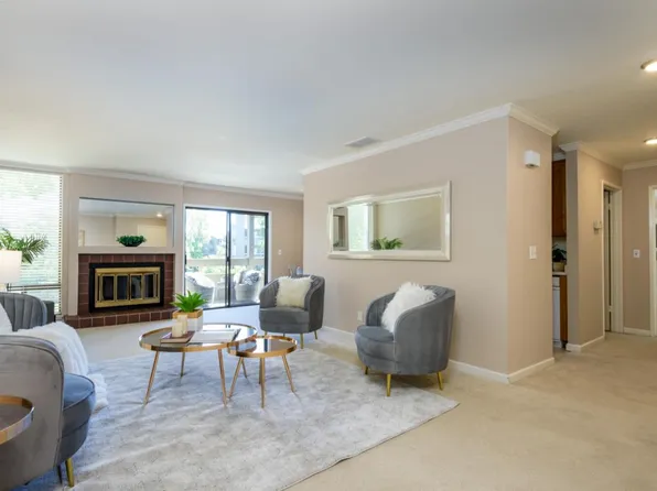 815 Sea Spray Ln APT 214, Foster City, CA 94404