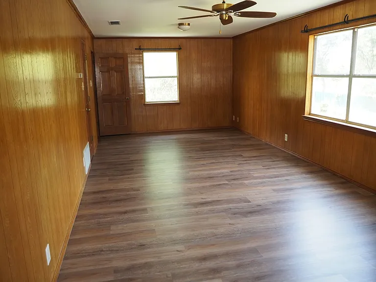 7118 FM 2931 — Photo 27