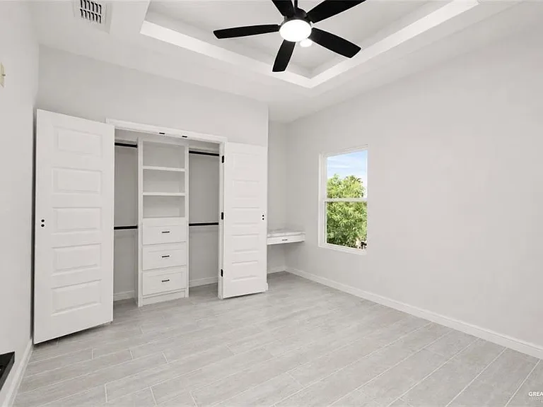 352 Elias Lopez St — Photo 8
