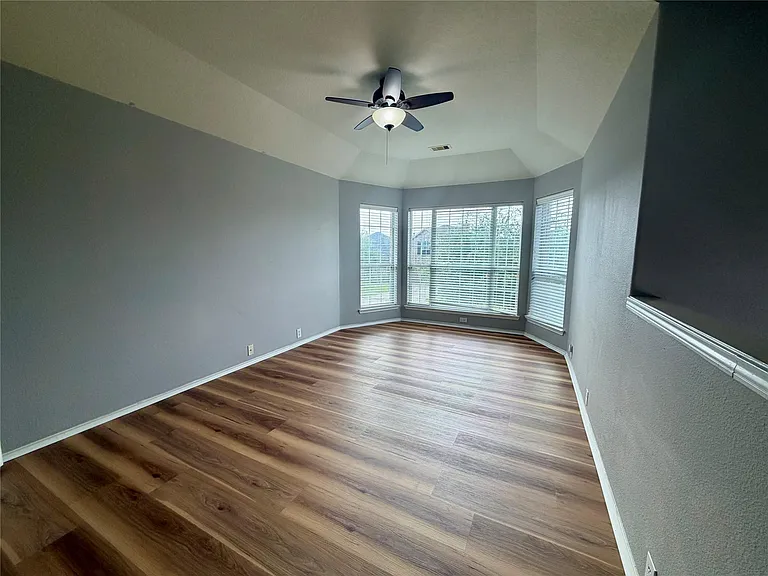 30430 Legacy Pines Dr — Photo 25