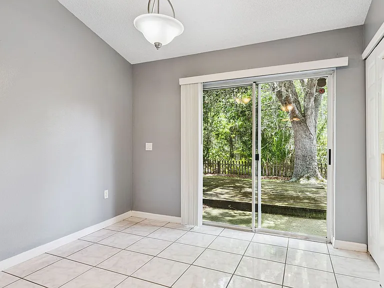 3308 Erskine Dr — Photo 9