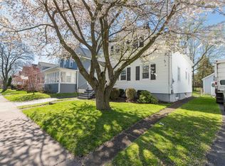 124 W Spruce St, East Rochester, NY 14445