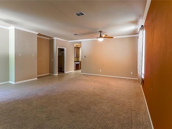 4th image of 5713 Mariposa Dr