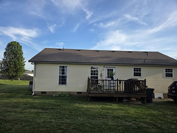 2nd image of 514 N Harris Rd