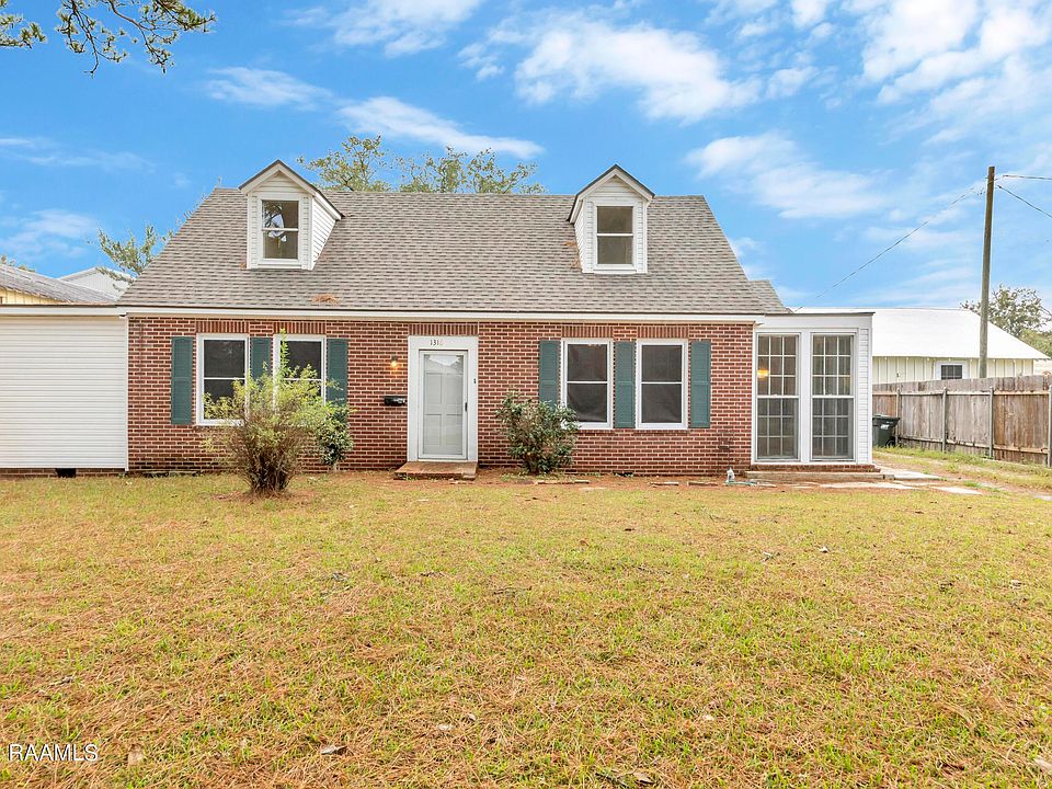 1316 E Main St, New Iberia, LA 70560 Zillow