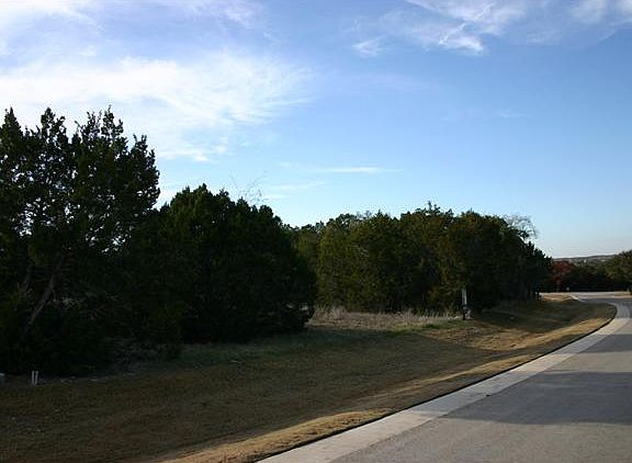 5th image of 9516 Veletta Pl