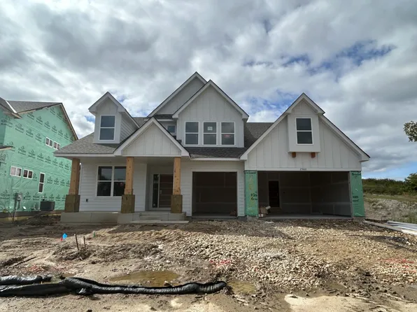 2560 Rock Elm Rd, Shakopee, MN 55379