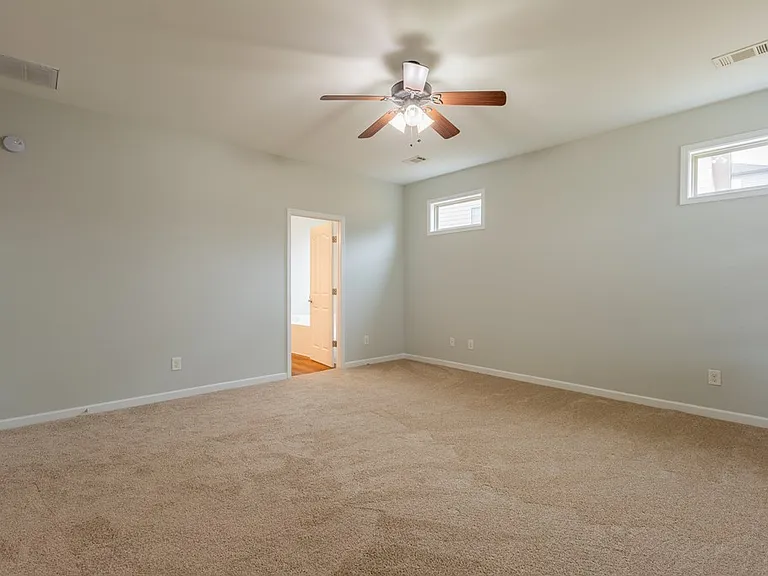 4525 Village Ct — Photo 35
