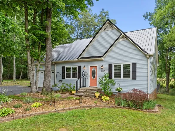 2189 Fiesta Dr, Cookeville, TN 38501