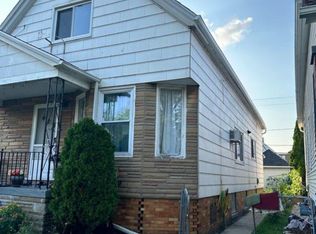 2647 Belmont St, Hamtramck, MI 48212