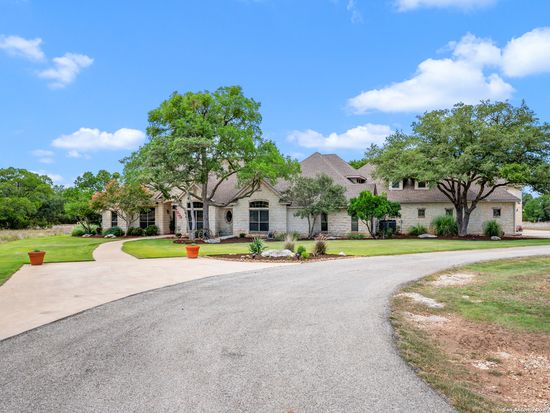 102 Greystone Trail, Boerne, TX 78006