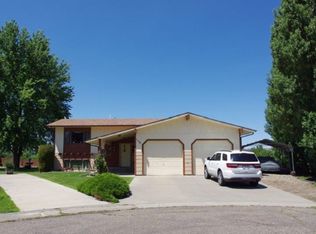 132 Spider Ln, Forsyth, MT 59327