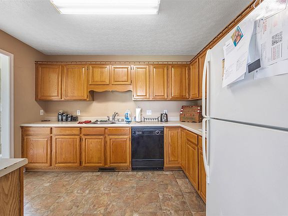 4th image of 2317 Butterwood Way