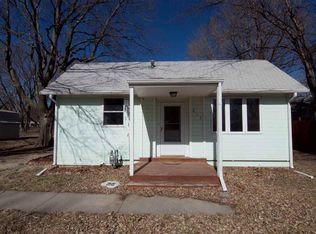 217 10th St, Ogden, KS 66517