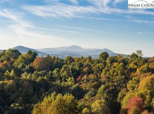 Raven Rocks Farm Rd, Sugar Grove, NC 28679