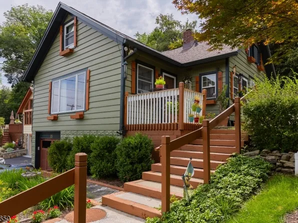 35 Birch Pkwy, Byram Twp., NJ 07871