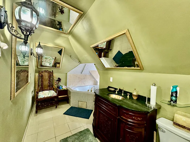 1464 Minnehaha Ave W — Photo 28