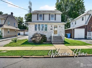33 Burnet St, Avenel, NJ 07001