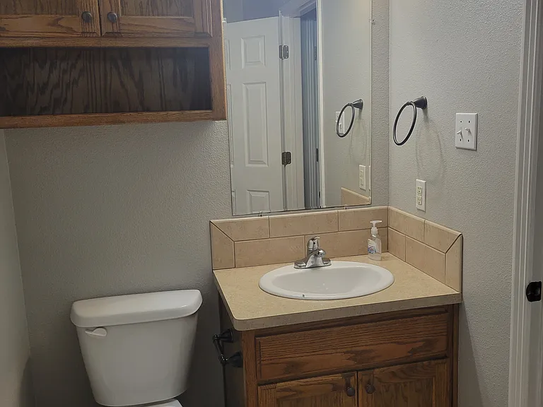 6117 White Oak Cir — Photo 3