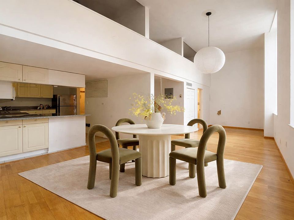 1st image of 371 Madison St #4