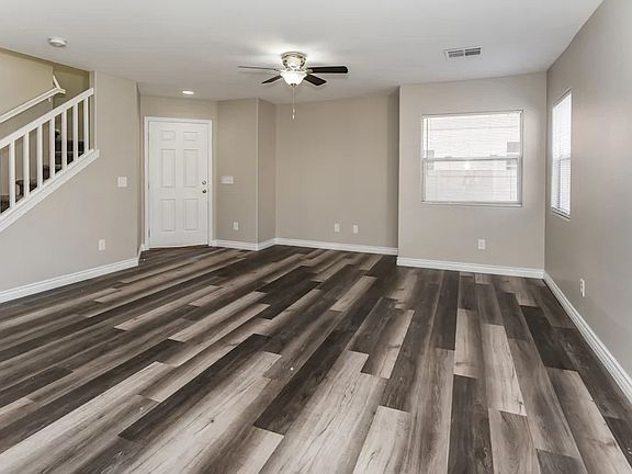 3rd image of 1011 Monte De Oro Ave