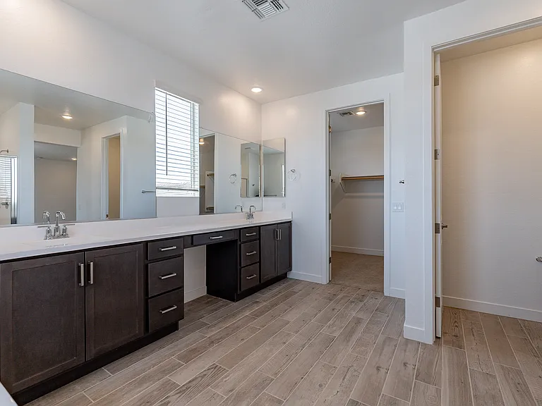 12010 W Luxton Ln — Photo 24
