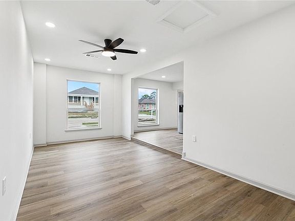 4th image of 5841 Milladorn Ave