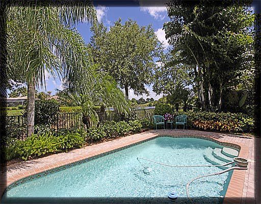 Swimming Pool & View