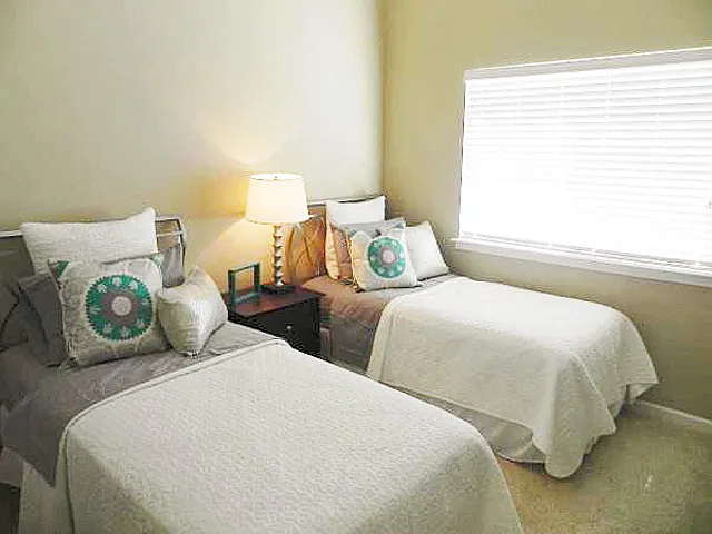 DAVINCI APARTMENTS — Photo 36