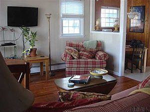 4th image of 26 Keeler Dr
